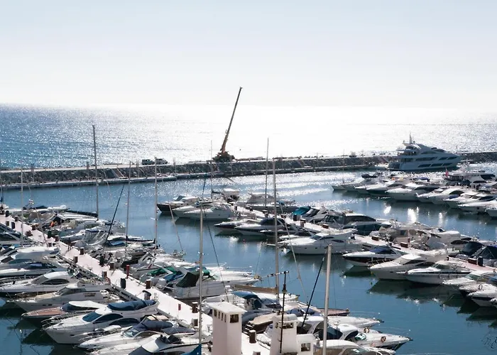 Luxury Puerto Banus Penthouse With Parking & Wi-fi *