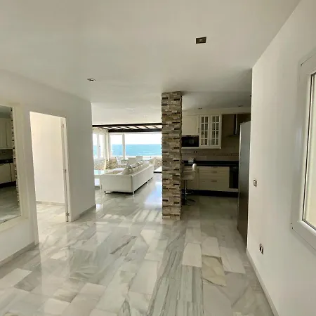 Luxury Puerto Banus Penthouse With Parking & Wi-fi *