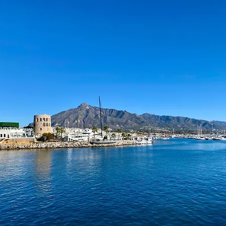 Luxury Puerto Banus Penthouse With Parking & Wi-fi *