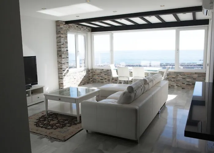 Luxury Puerto Banus Penthouse With Parking & Wi-fi *