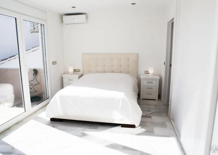 Luxury Puerto Banus Penthouse With Parking & Wi-fi *