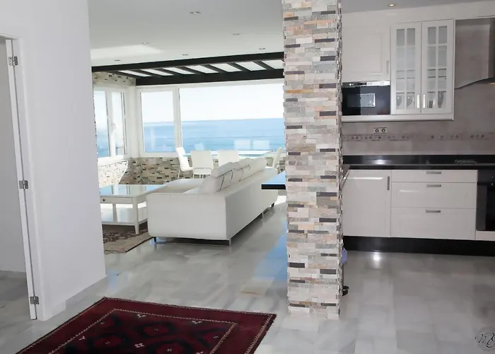 Luxury Puerto Banus Penthouse With Parking & Wi-fi Marbella
