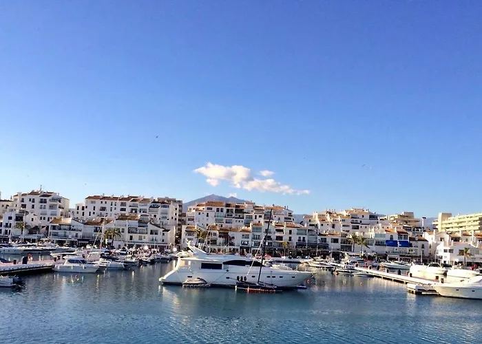 Luxury Puerto Banus Penthouse With Parking & Wi-fi *