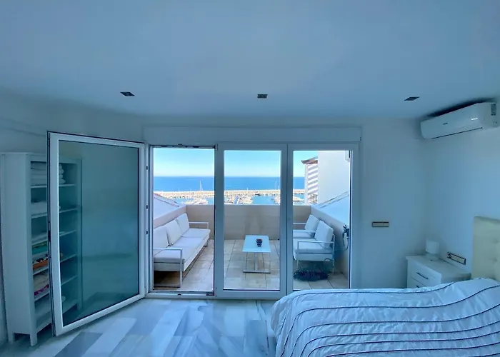 Luxury Puerto Banus Penthouse With Parking & Wi-fi *