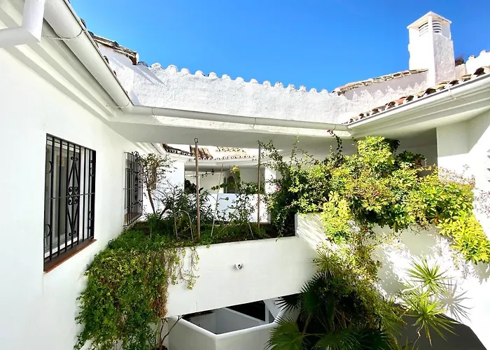 Luxury Puerto Banus Penthouse With Parking & Wi-fi Appartamento *