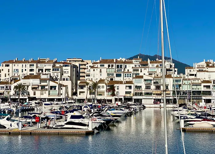 Luxury Puerto Banus Penthouse With Parking & Wi-fi *
