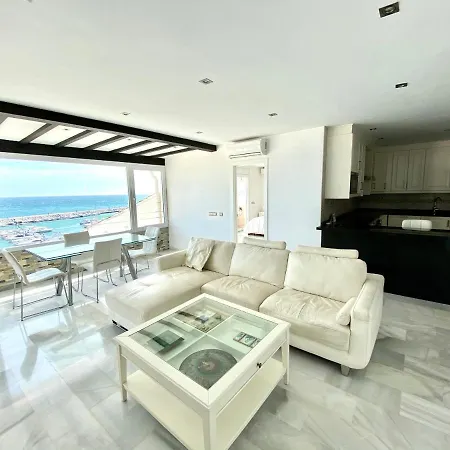 Luxury Puerto Banus Penthouse With Parking & Wi-fi Lejlighed *