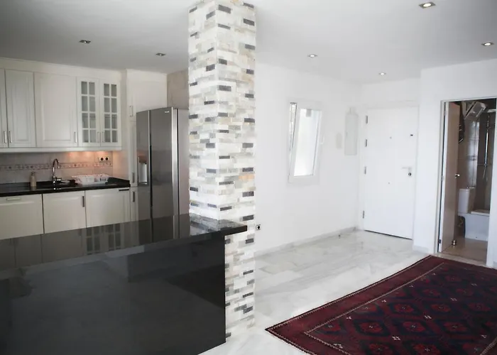 Luxury Puerto Banus Penthouse With Parking & Wi-fi *