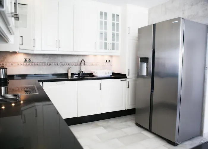 דירה Luxury Puerto Banus Penthouse With Parking & Wi-fi *