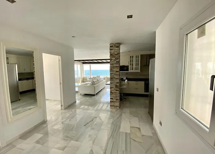 Luxury Puerto Banus Penthouse With Parking & Wi-fi *