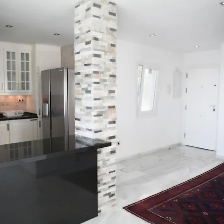 Luxury Puerto Banus Penthouse With Parking & Wi-fi *